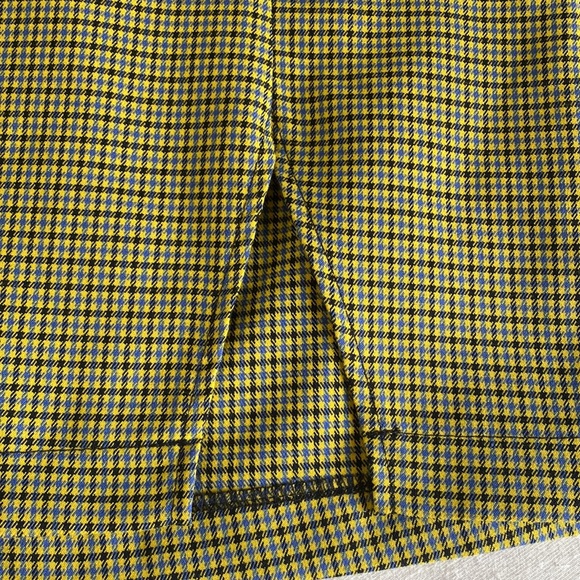 Urban Outfitters Plaid Skirt with Pockets - Picture 2 of 7